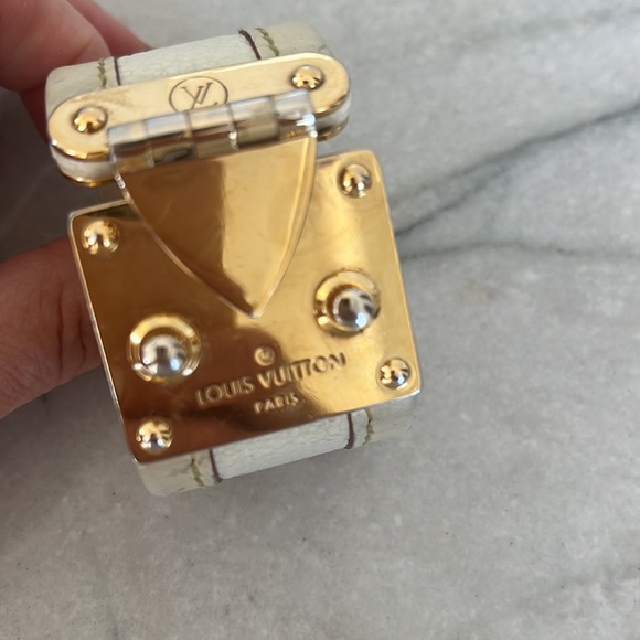 Louis Vuitton Vintage Cuff - Picture 2 of 9